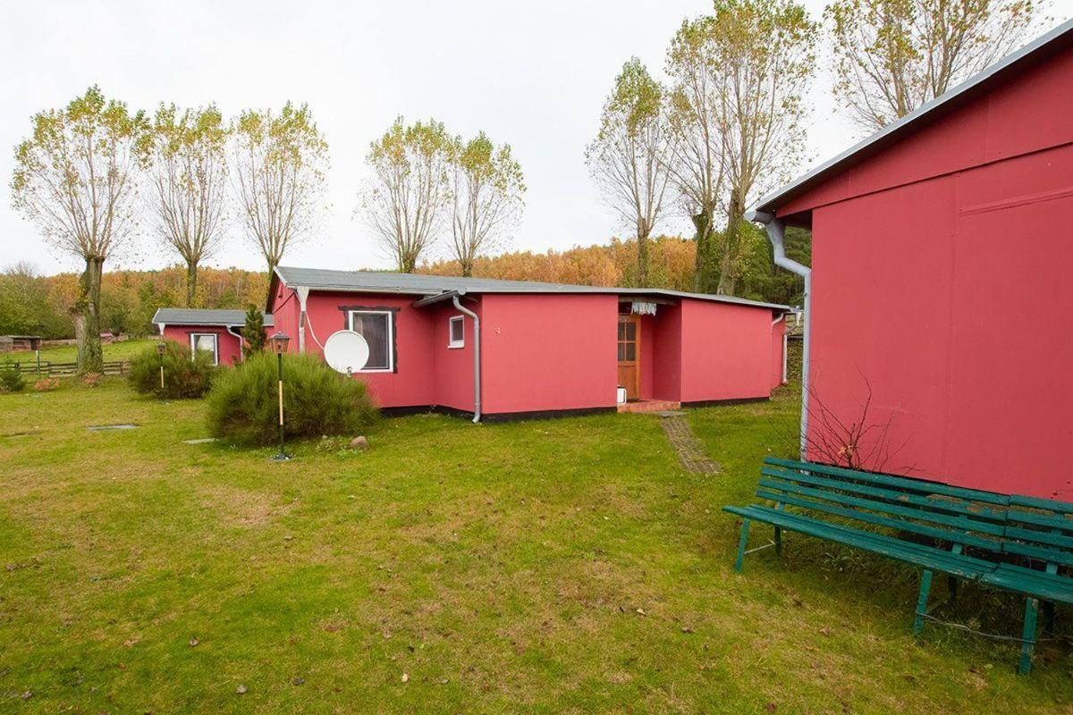 Familienzimmer Mit Gemeinschaftsbad Gross Banzelvitz Екстериор снимка